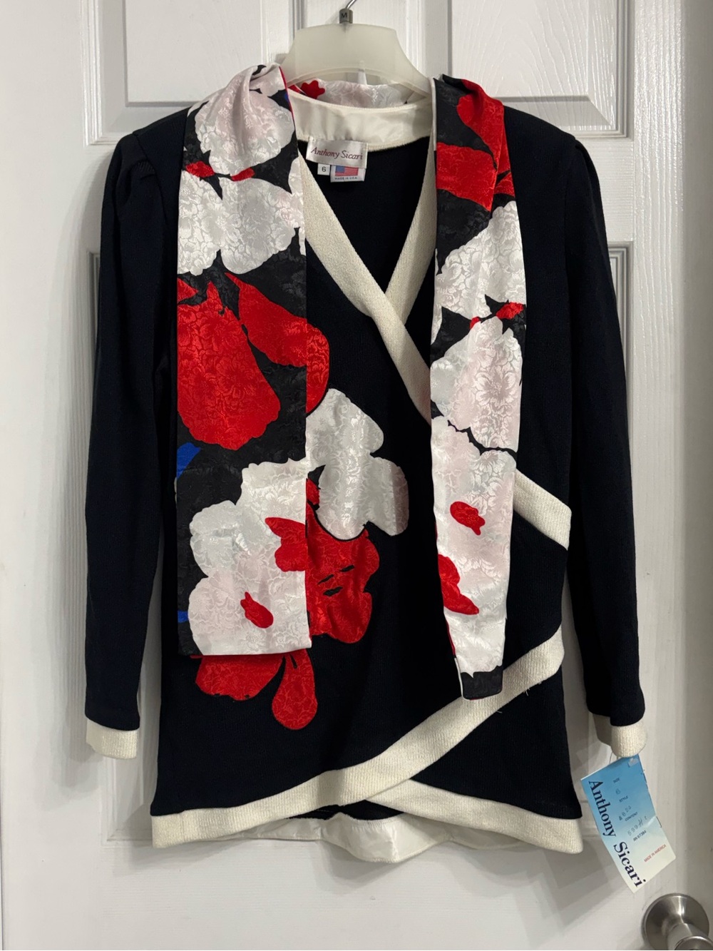Anthony Sicari Vintage Black Pullover Knit Top Floral Panel & Scarf Size 6 NWT